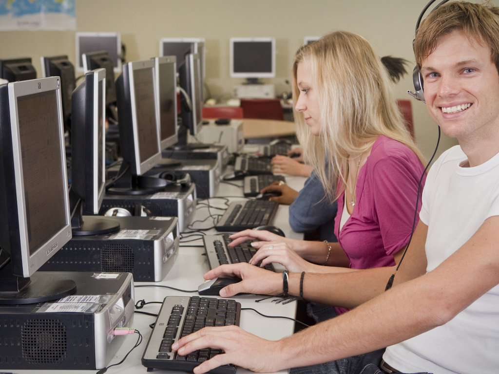 58b2e11357__Kaplan photo of Syd computer lab.jpg